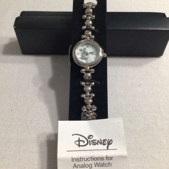 Disney Mickey ? watch main image 10